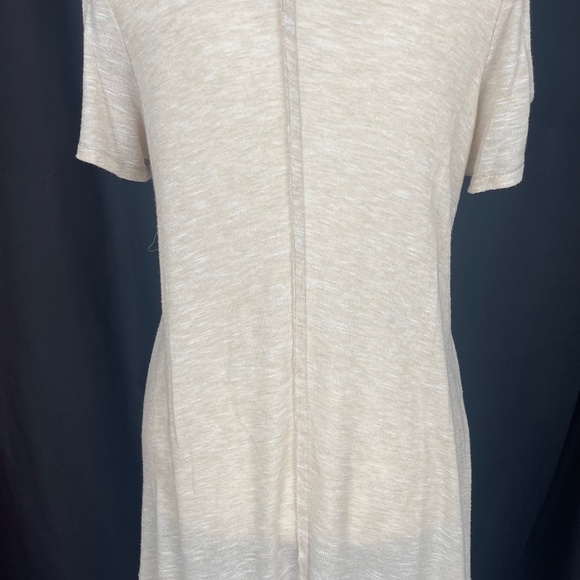 Cream Casual Chic Tee - Picture 3 of 3